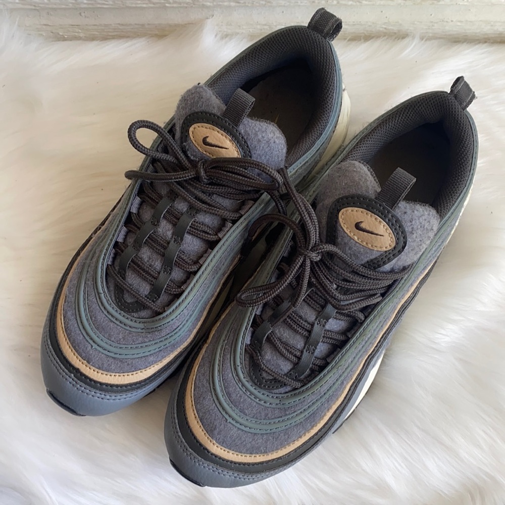 Women’s Nike Air Max